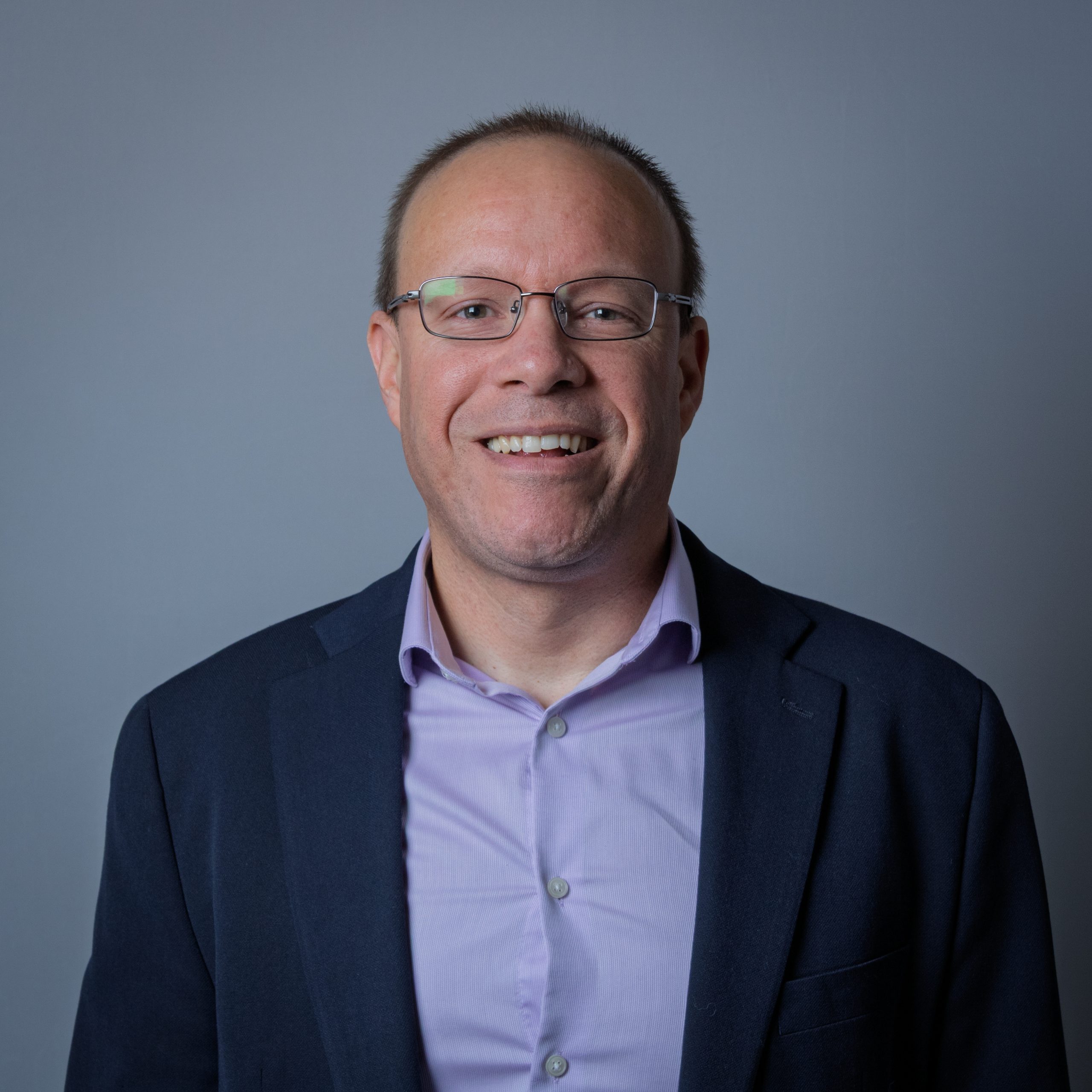 Dr. Julián Norato